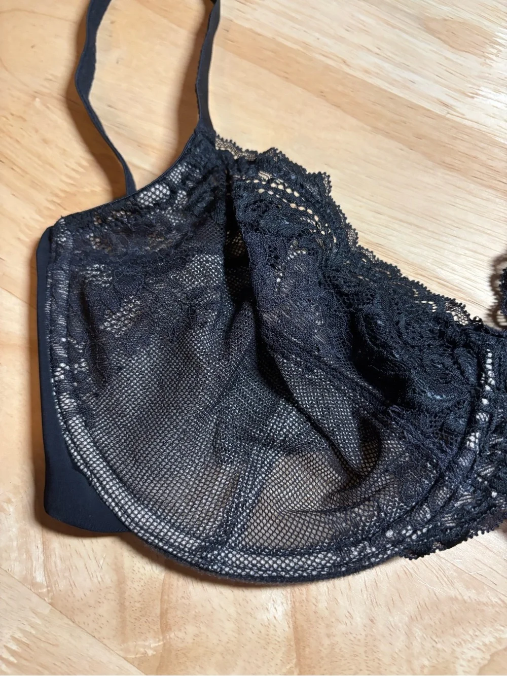 Natori 34D Feathers Refresh Unlined Underwire Bra NWOT 734331 Black Sexy